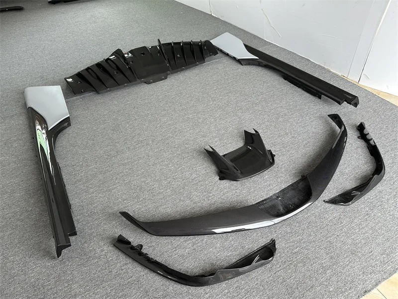 OEM Type Dry Carbon Fiber Body Kits for SF90 Front Lip Side Skirts Rear Diffuser Rear Spoiler Rear Wing